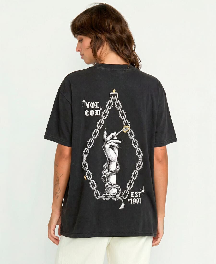 Remera Volcom Over Daniel Shepard