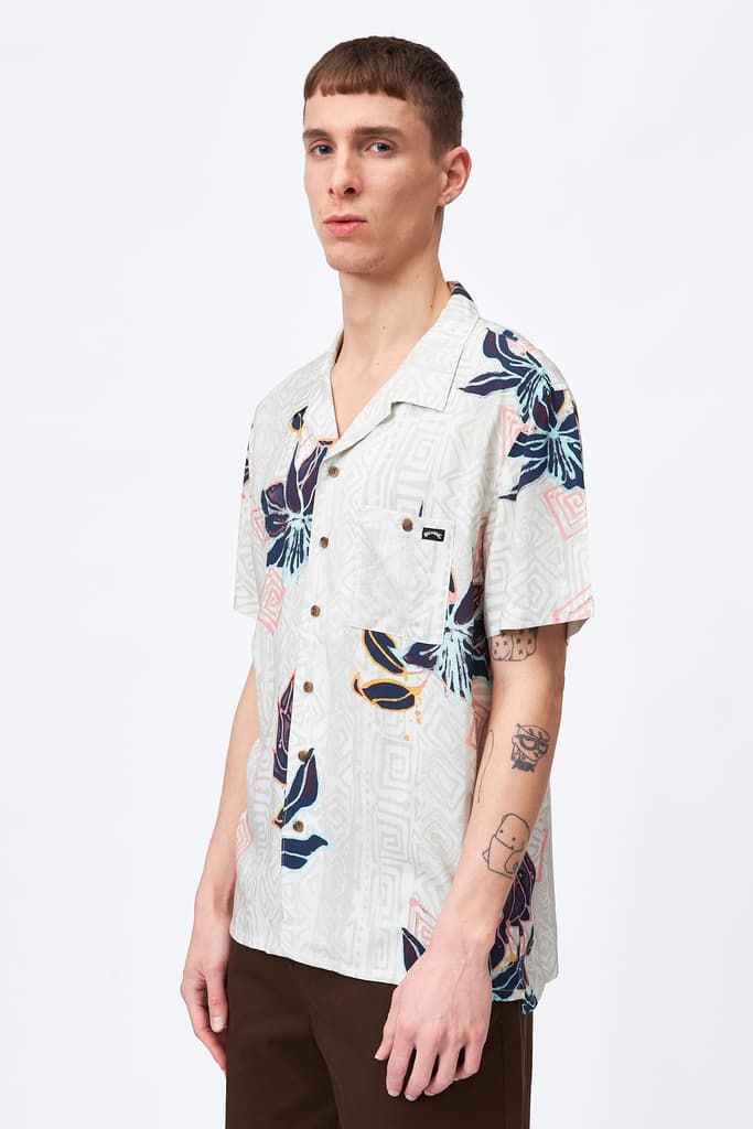Camisa Billabong Vacay Tropical Flowers