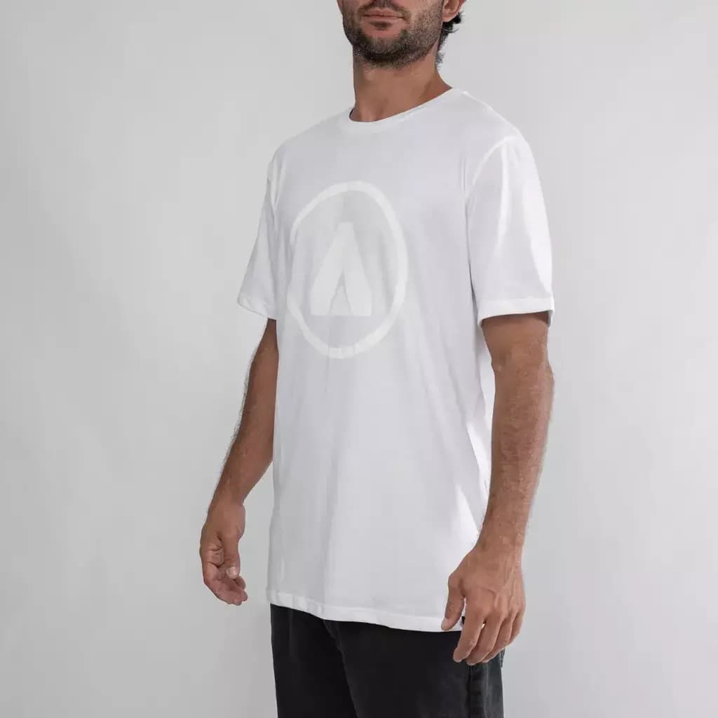 Remera Ombak Logo Ii