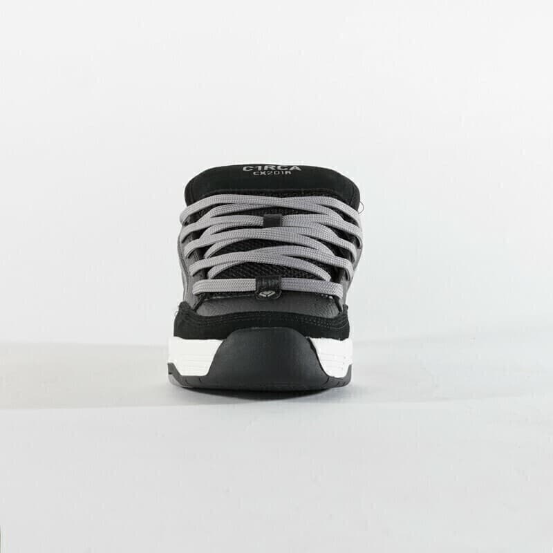 Circa 201r Black/white