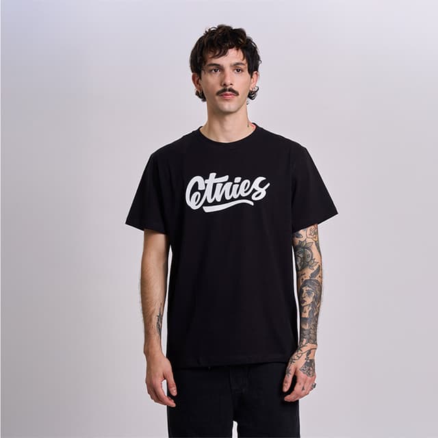 Remera Etnies Script